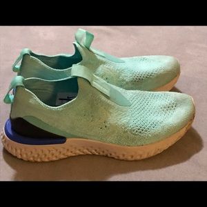 Nike EpicRun Flyknit Shoes Size 5
